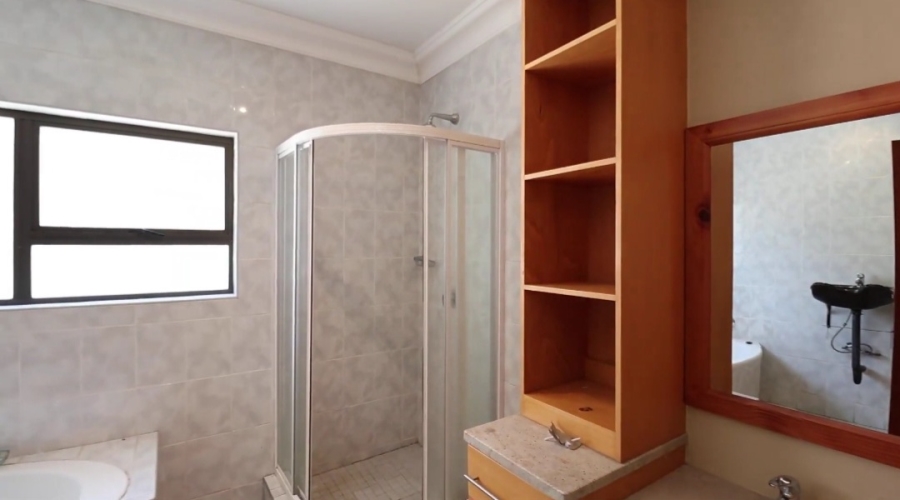 4 Bedroom Property for Sale in Ifafi North West